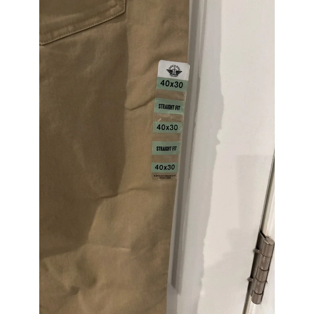 Dockers Mens Jean Cut Straight Fit All Seasons Tech Khaki Pants 40x30‎